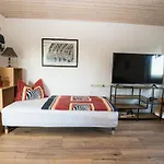 Luxurioese In Ruhiger, Laendlicher Umgebung Apartament