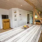 Luxurioese In Ruhiger, Laendlicher Umgebung Apartament